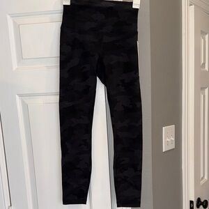 NWT Lululemon Wunder Train High-Waist Black Camo Leggings 25”